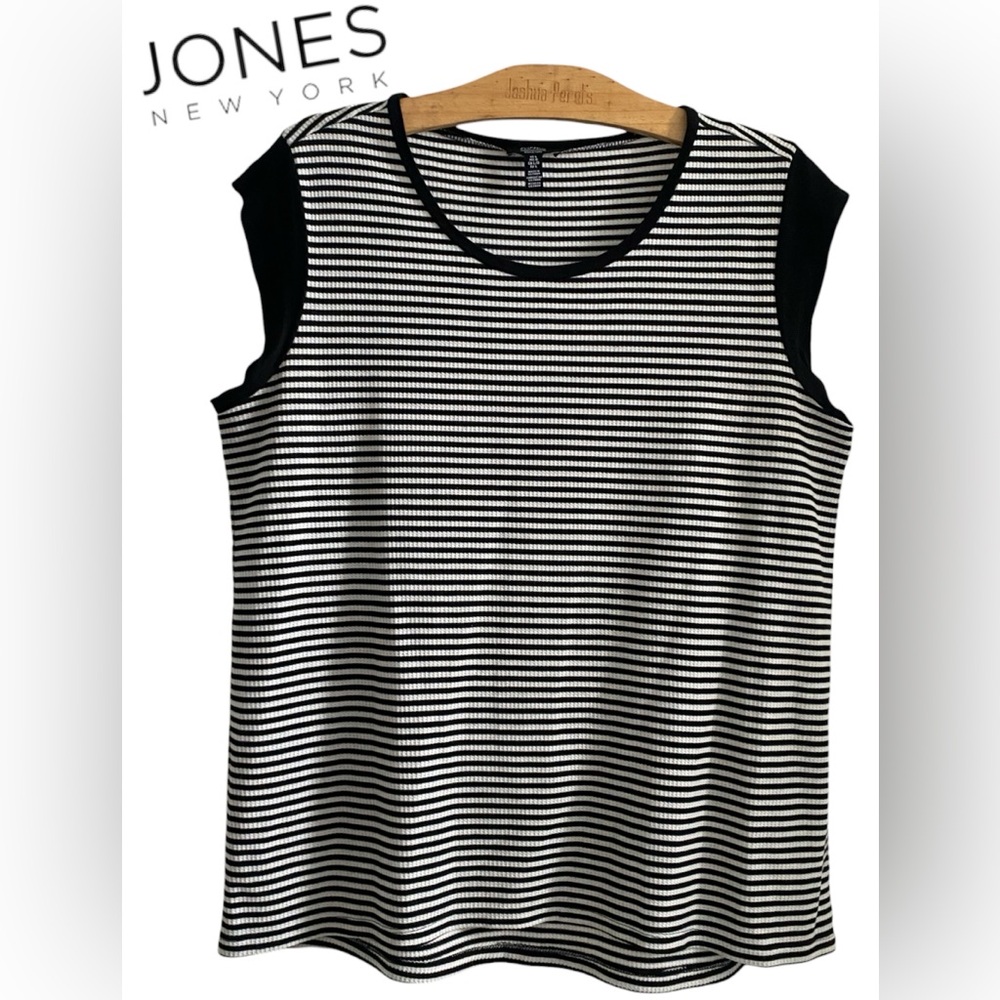 🐝Jones New York Black and White Striped Tank Top